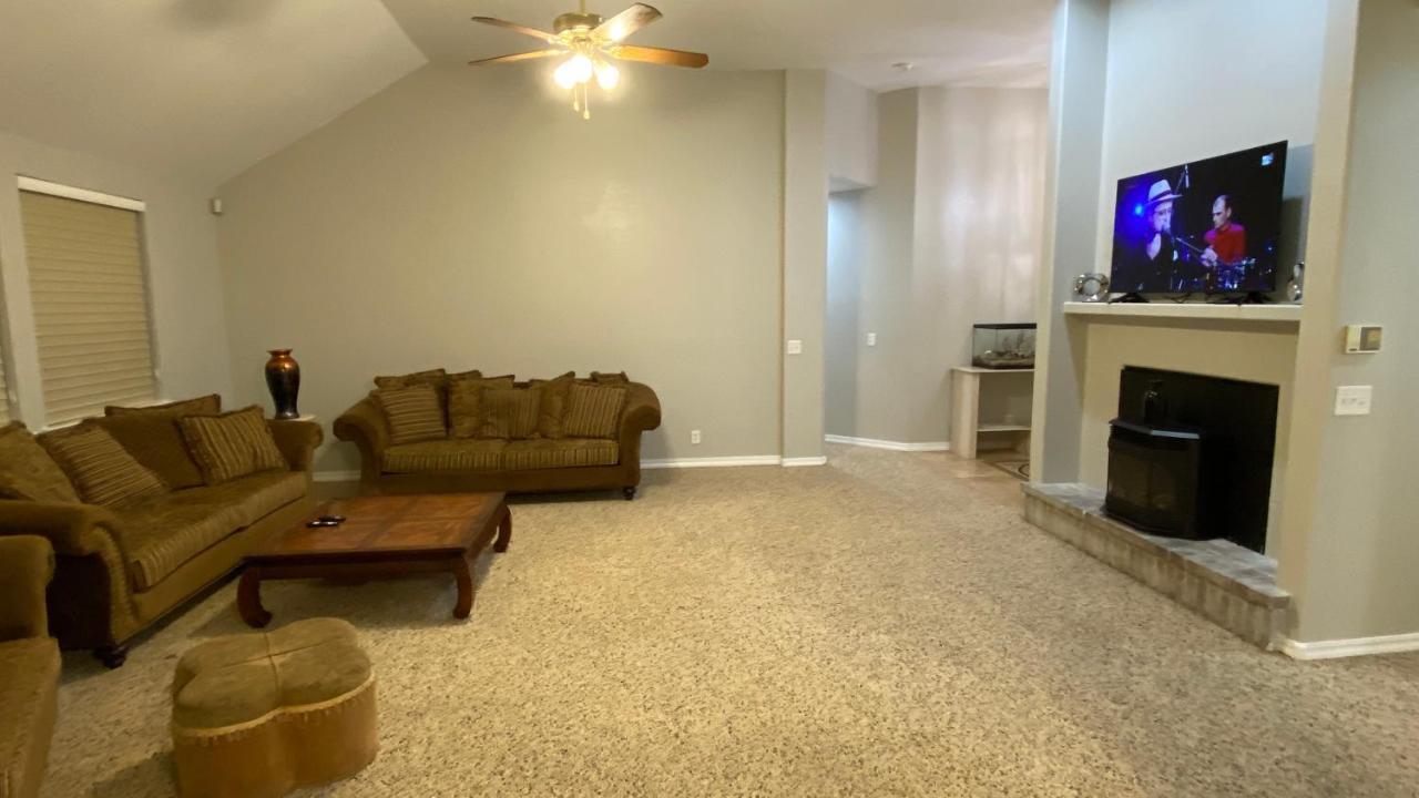 Beautiful Peaceful Desirable Home In Madera Rancho Exterior foto